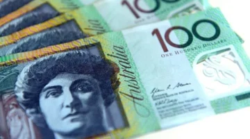 تراجع ملحوظ في سعر الدولار الأسترالي مقابل الجنيه اليوم الأحد